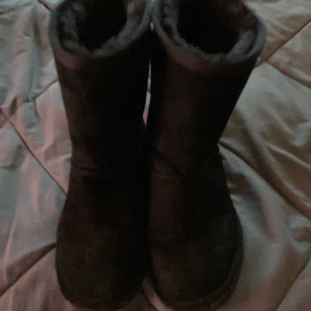 Lamo Charcoal Winter Boots~good condition